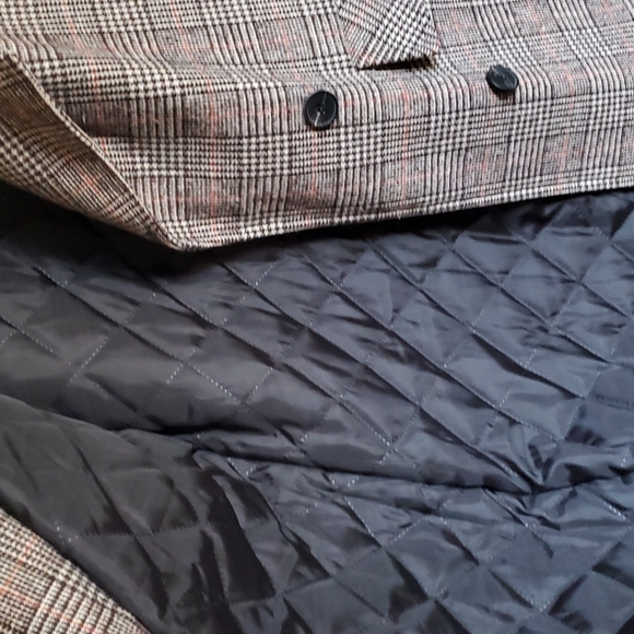 Korean brand winter coat - Picture 7 of 9